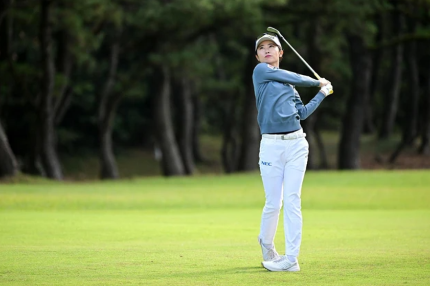 女子ゴルフ界の新星、jlpgaツアーで魅せる！ jlpga